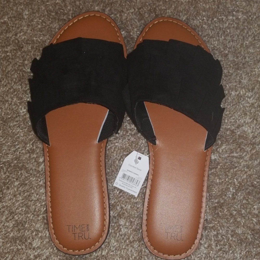 BNWT Women's black ruffle slides